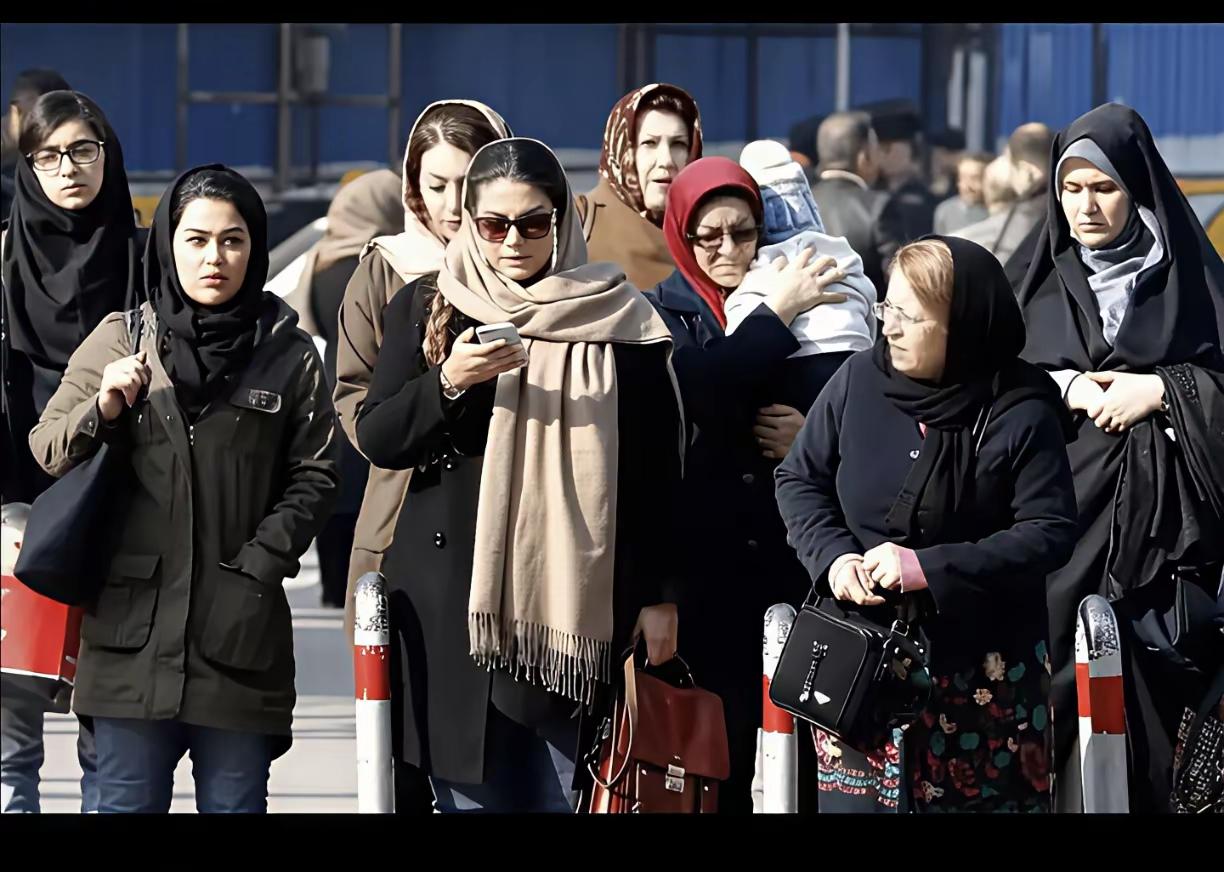 伊朗，日本，美国。