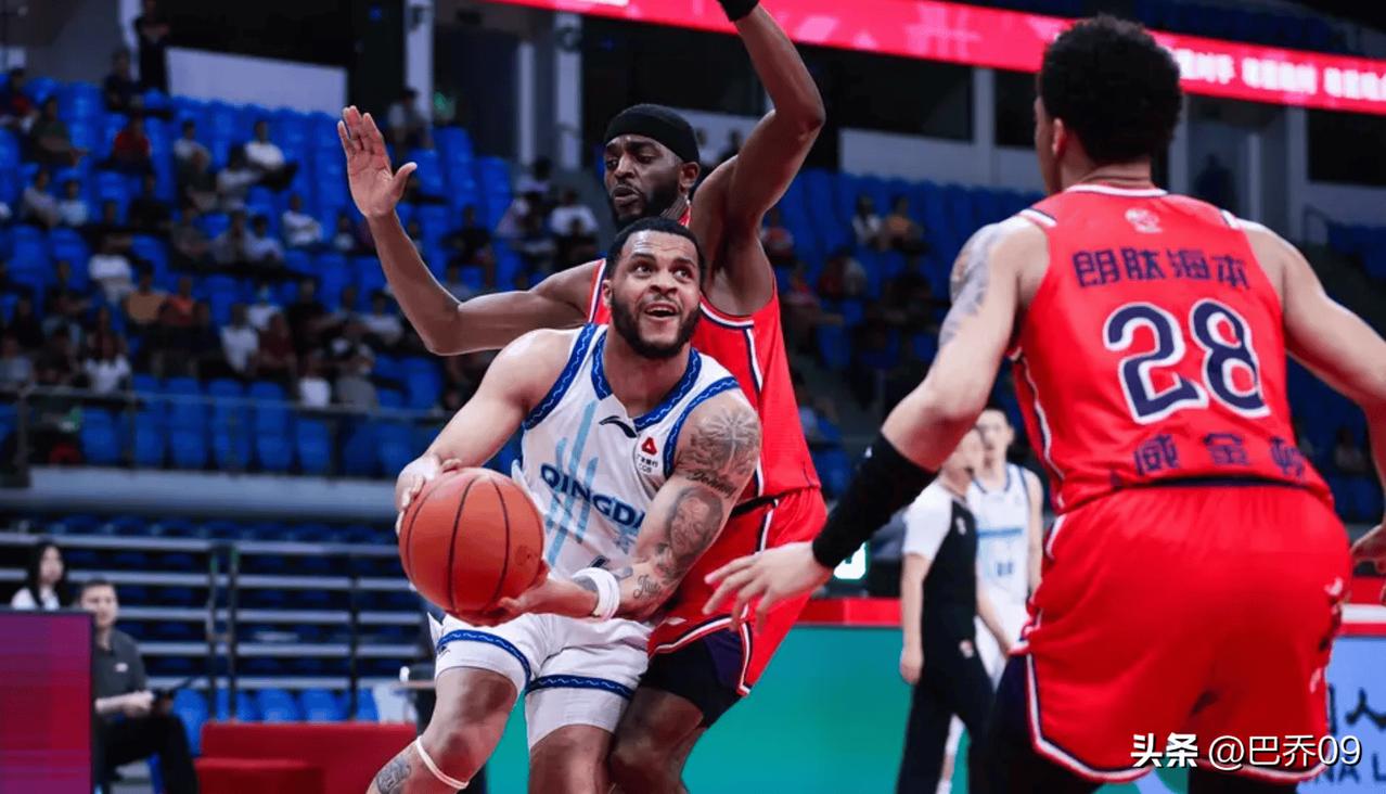 🏀 广州88-90青岛 双方核心球员数据 
 
青岛国信
 1. 米奇：23分