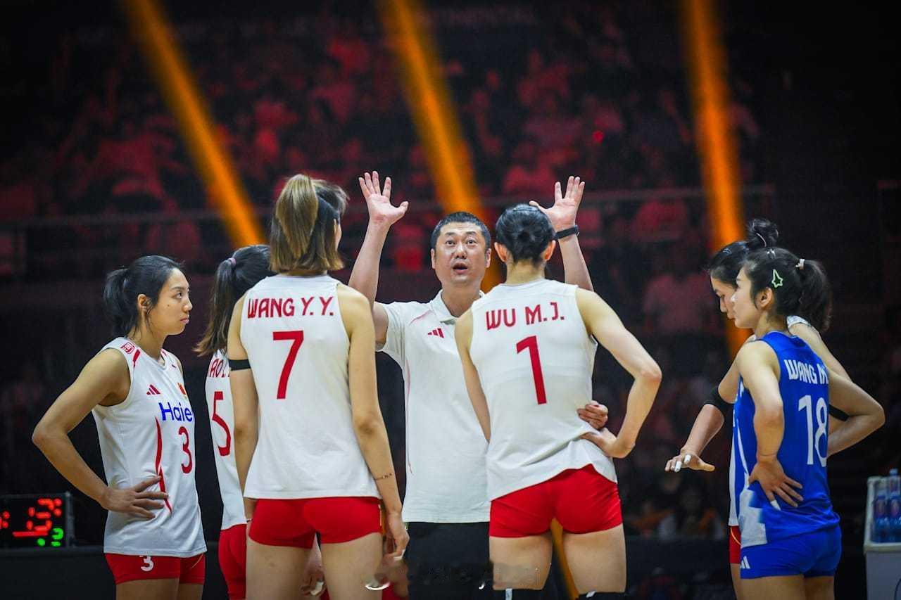 中国队技术统计｜中国女排3比0越南女排吴梦洁18分，27扣18中，3失误被拦庄宇