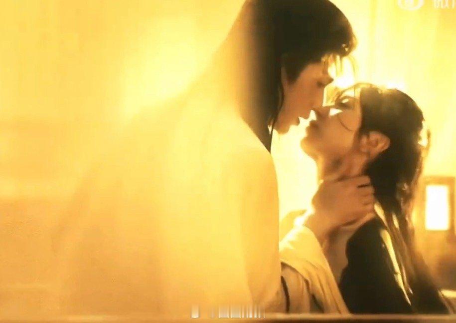 张凌赫田曦薇这段现在就想看田作之赫是真的！！逐玉张凌赫田曦薇这段现在就想看 