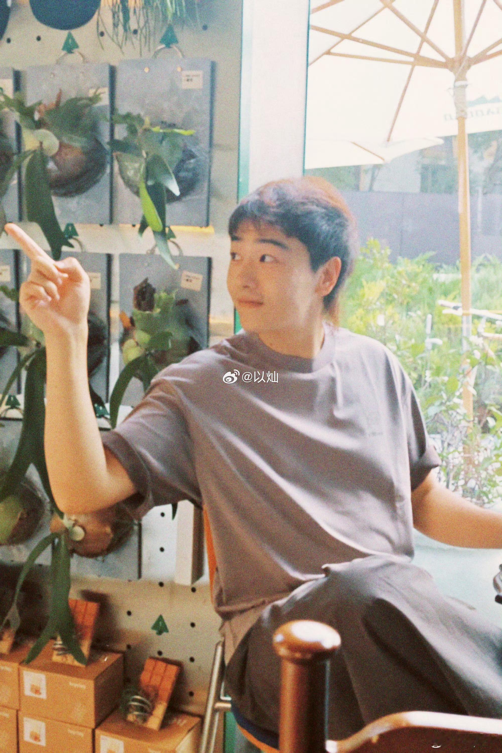 于翔向全世界安利于翔 于翔 他们仨环游世界        星星掉进海里 糖果掉进