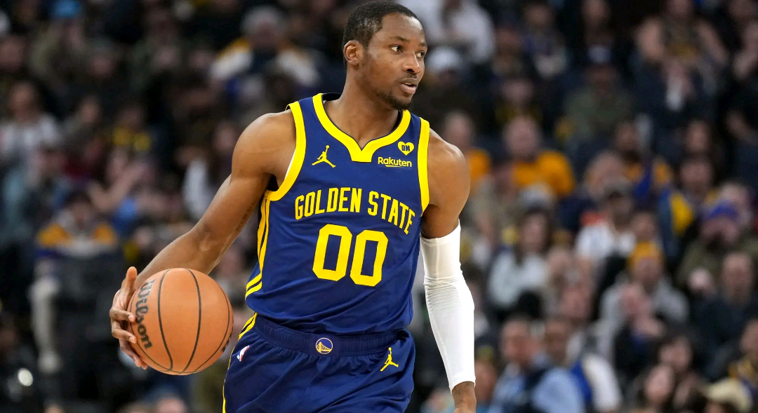 虽然乔纳森·库明加因签约规则限制暂时无法被交易，但勇士队仍然可以在12月16日这