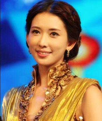林志玲被爆出将在6月底出任民进党旗下的“文策院”董事，又是一只“披着羊皮的狼”。