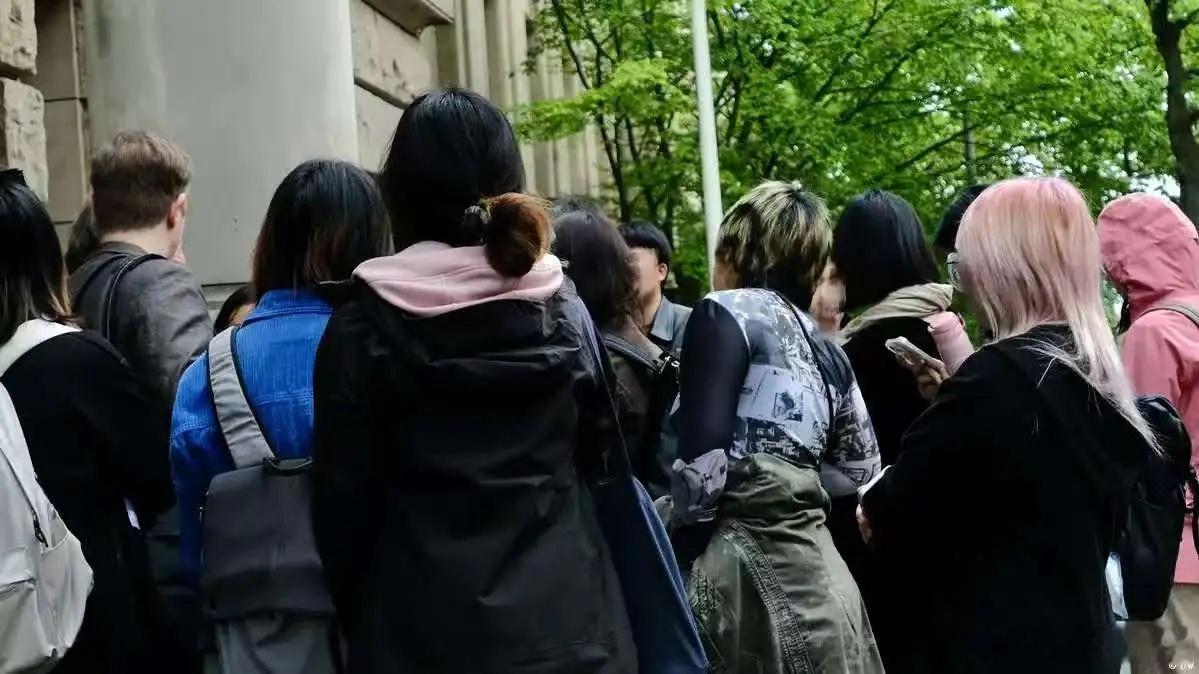 在德华人女性请愿对迷奸犯加刑！德国的华人女性向德国之声透露：因对德国群组迷奸案现