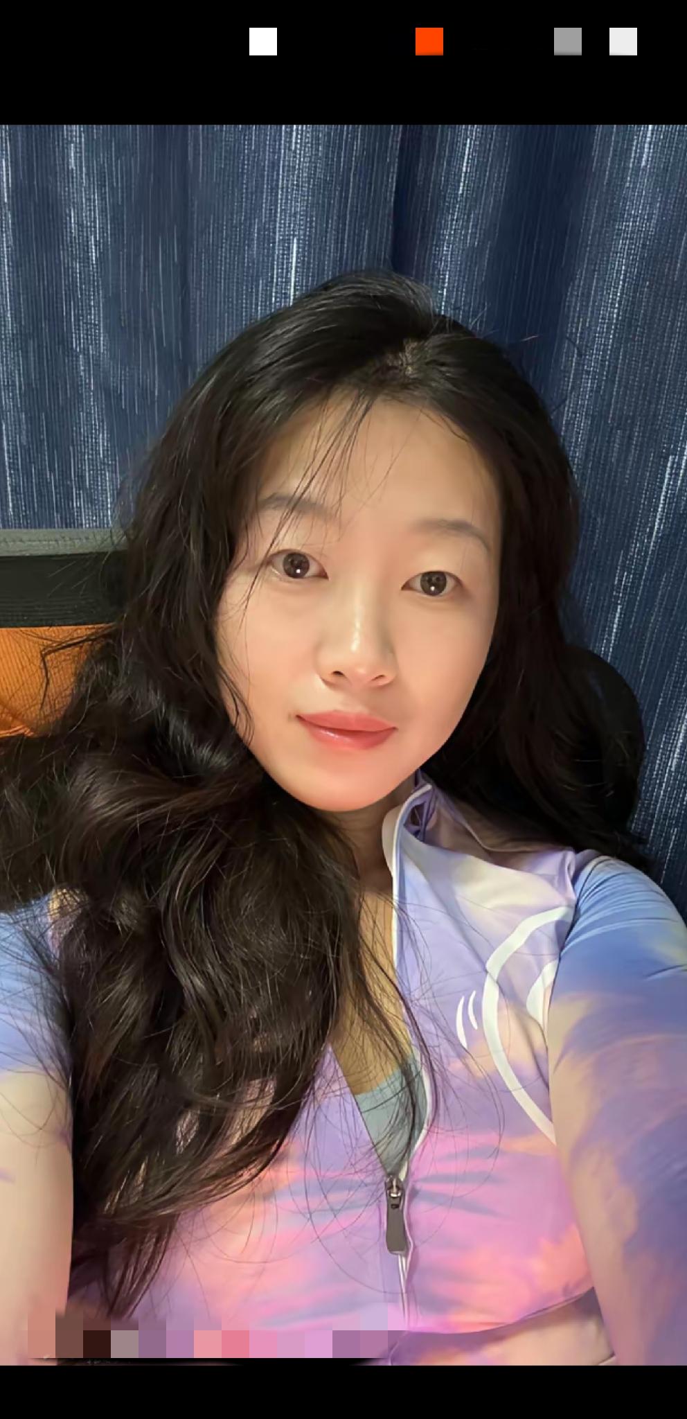 [玫瑰]契合[玫瑰]
海誓山盟皆成幻，
灵魂契合始善终。
缘分到时休放手，
……