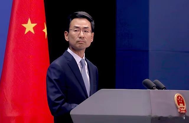 三次硬气回怼！美国双重标准彻底败露，中方句句直击霸权要害
 
当下国际博弈最荒诞