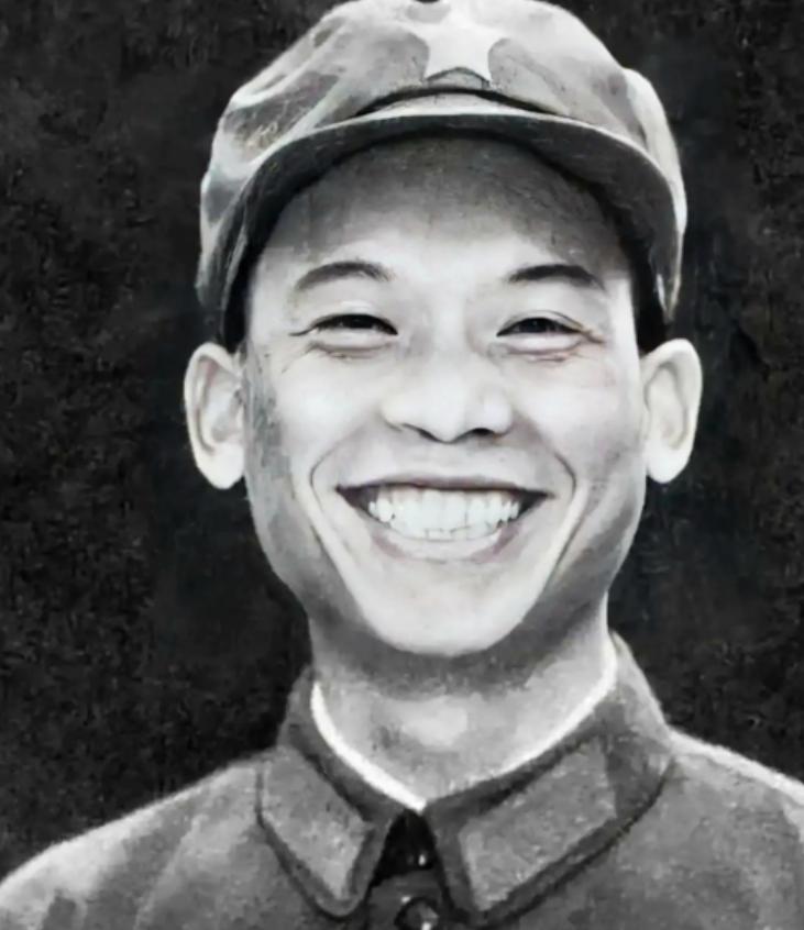 1979年，我军一名走失的战士正在越南的农田里挖红薯，突然被人用石头砸了一下，小