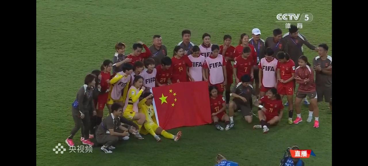 中国U17小花们太厉害了！！中国女足点球战胜法国队！闯进U17女足世界杯八强！！