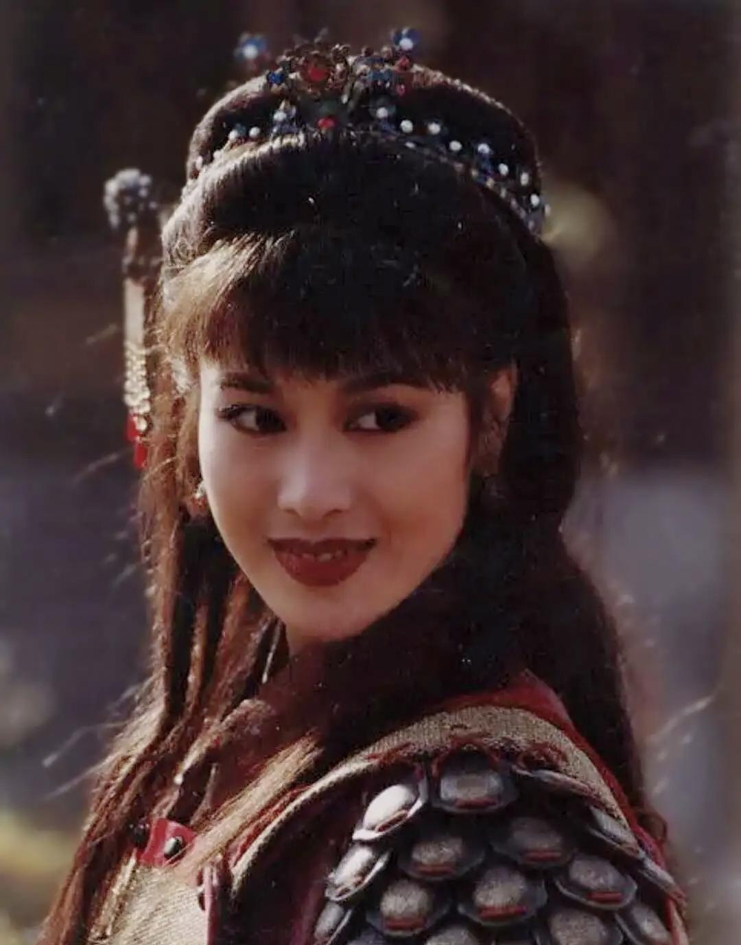 《水浒传》看了不下五遍，宋江在处理扈三娘这件事情上总觉得有猫腻。
林冲活捉扈三娘