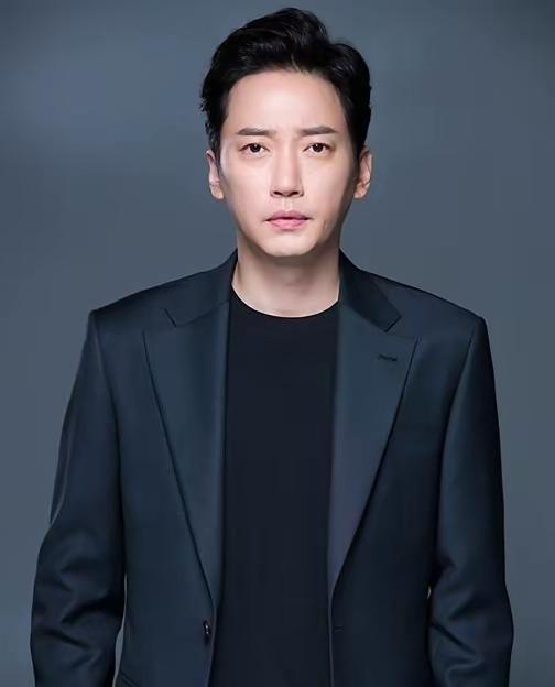 3月26号，演员李尚宝在家里悄悄没了，消息28号才爆出来。与抑郁抗争多年，清空社