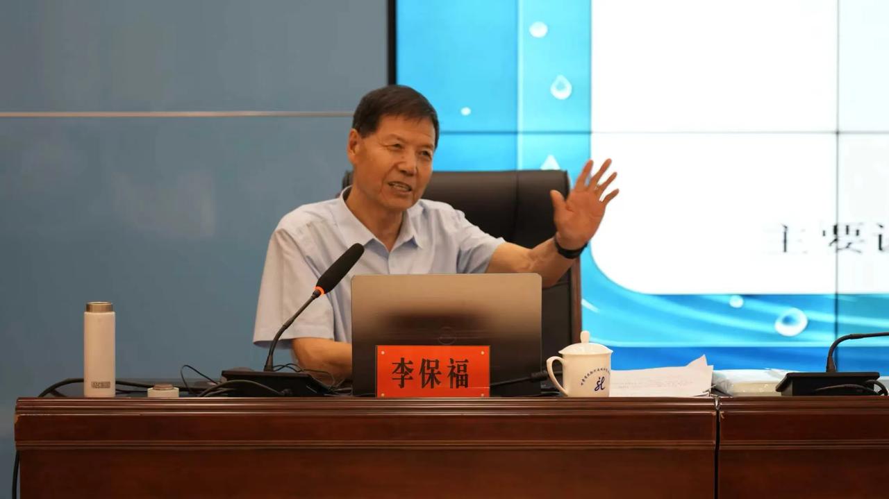 甘肃汇德员工心理服务研究中心理事长李保福赴疏勒河中心举办修阳光之心聚团队之力
心