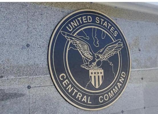 伊朗此次遭遇的毁灭性打击，核心并非美以的军事优势，而是内部防线的全面崩塌。长期以