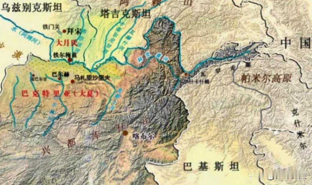 在2011年，塔吉克斯坦为何把帕米尔高原1158平方公里的土地送给了我们？相当于