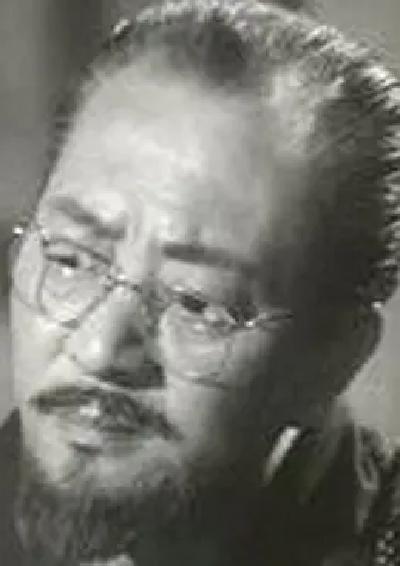 骆恭（1918年—1999年6月26日），原名骆迺[nǎi]琳，是1950年代至