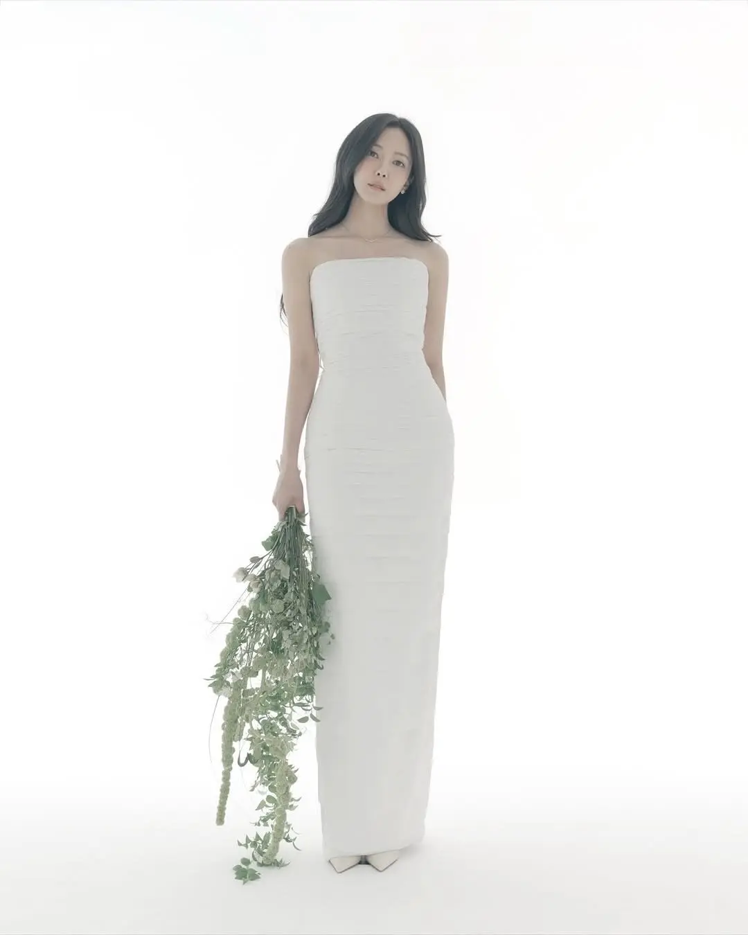 婚纱照。朴孝敏