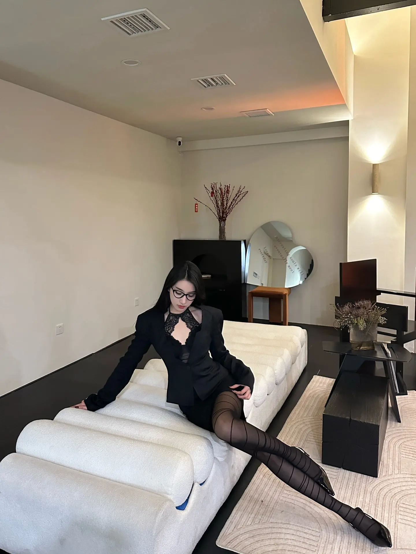 新来的女秘书
