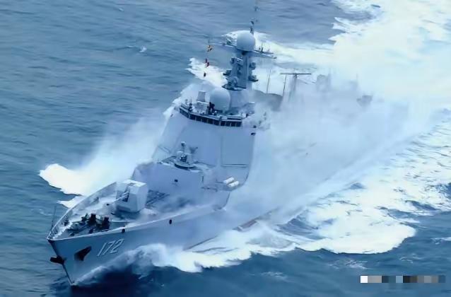 19天了，该收网了！既然单纯的军事亮剑吓不倒这个疯婆子，那我们就换一种打法。东方