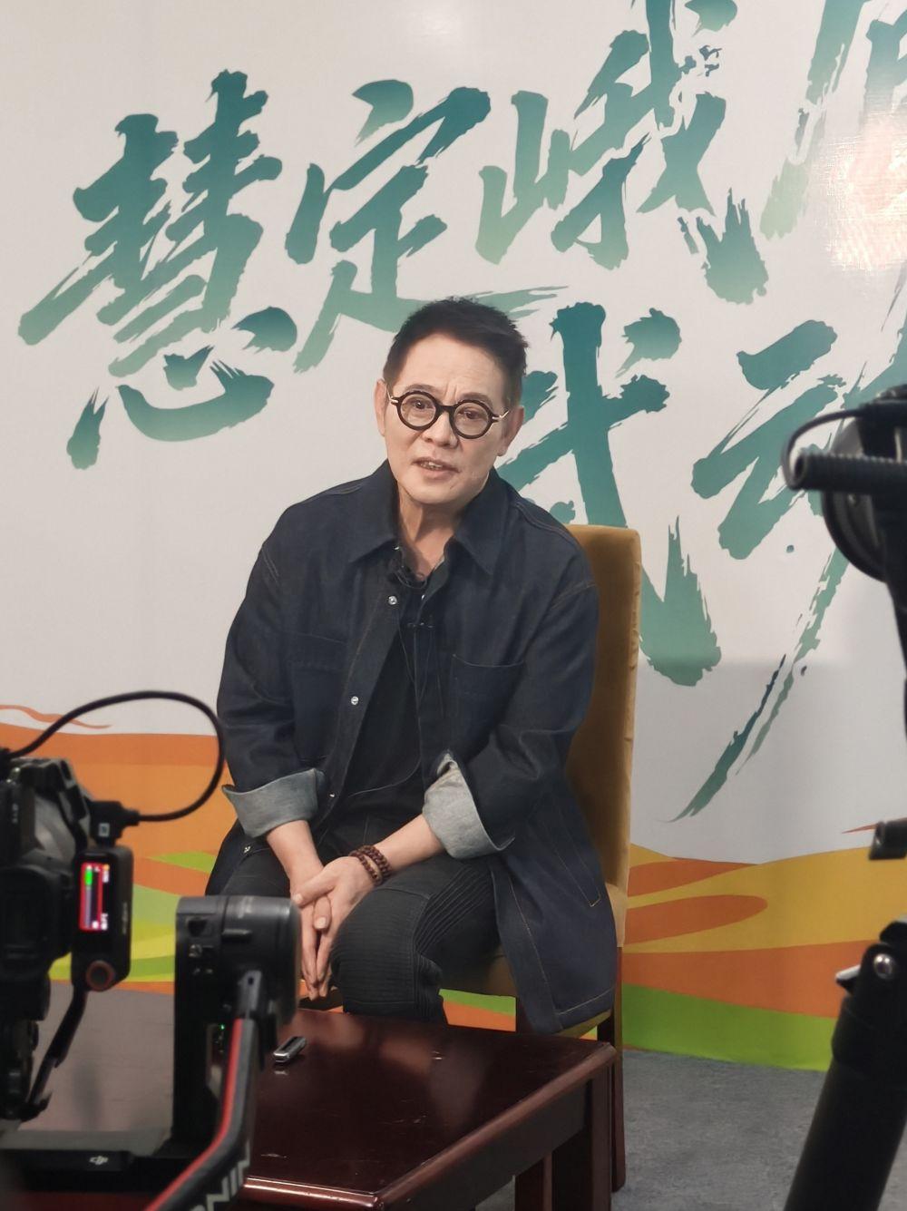 病重后即交棒！李连杰完满走完一个旅程
想不到功夫之王李连杰大哥都有退位让贤的时候