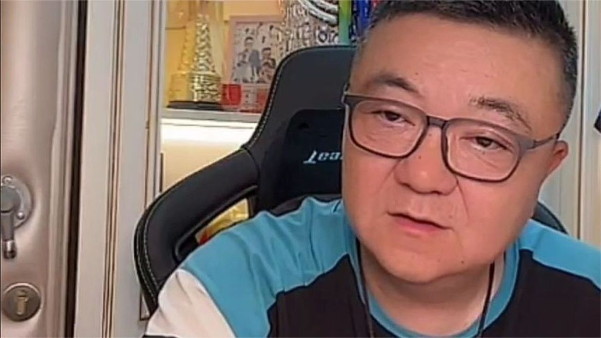 董路感谢武磊给老二的勉励！武磊说自己在一线队时为了拼位置，