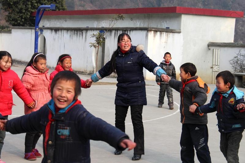 27岁相亲20次乡村女教师发声 27岁乡村女教师相亲这事挺值得说道。在相亲市场，