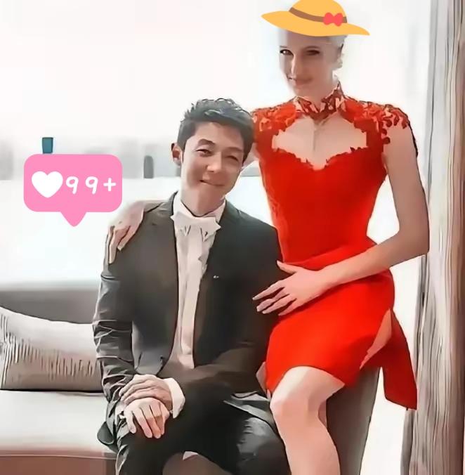 八年前，加拿大豪门千金李白执意要嫁给中国主持人撒贝宁，与父亲彻底决裂，成了当时舆