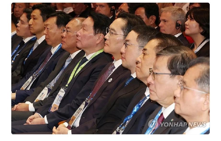 韩联社这消息挺有意思，韩国四大集团掌门人要访华了。这背后肯定有不少门道。韩国的这