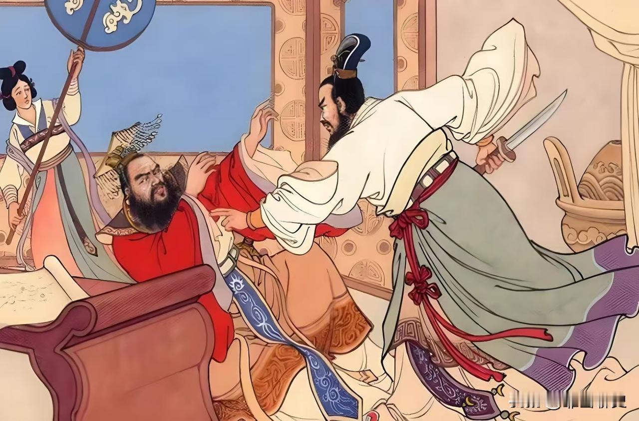 荆轲追得秦王绕着柱子跑，手里匕首寒光闪闪，可秦王拽着腰间的剑拔了半天，愣是没出鞘