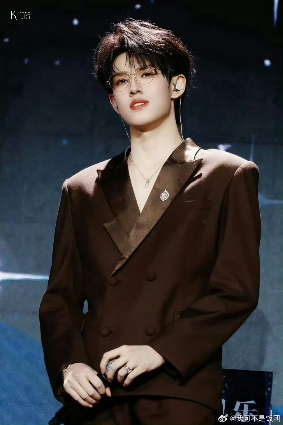 张极生日会首唱原创单曲张极直播张极原创舞台封神！生日会首唱全是真心，双向奔赴的爱