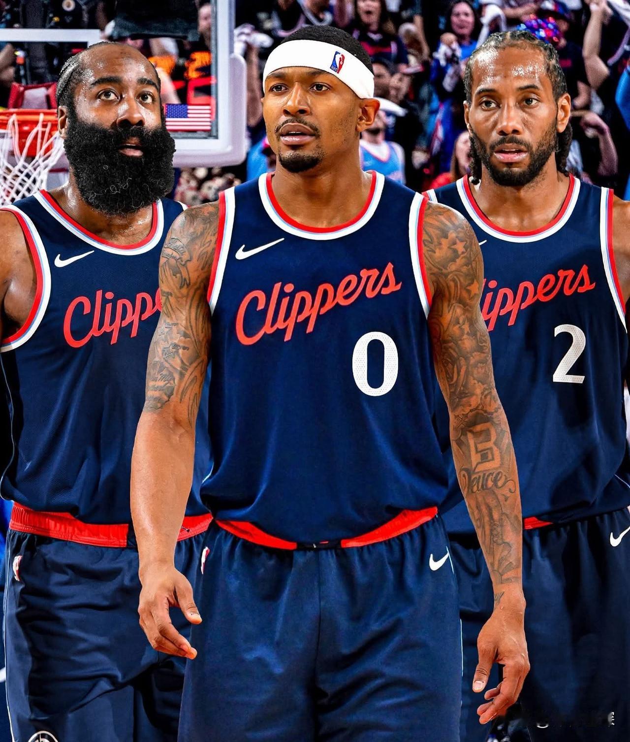 快船贪小便宜、吃大亏啊！
休赛期捡漏签下三名老将，如今都不顶用啊！

1.比尔：