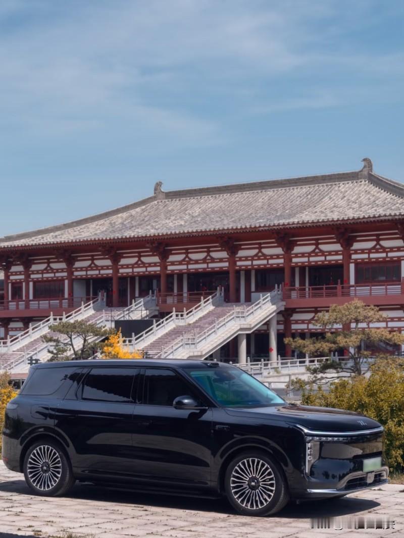 2026年，还坚持买油车的人只有三类人：
第一类，打算开10年以上不准备换新车的
