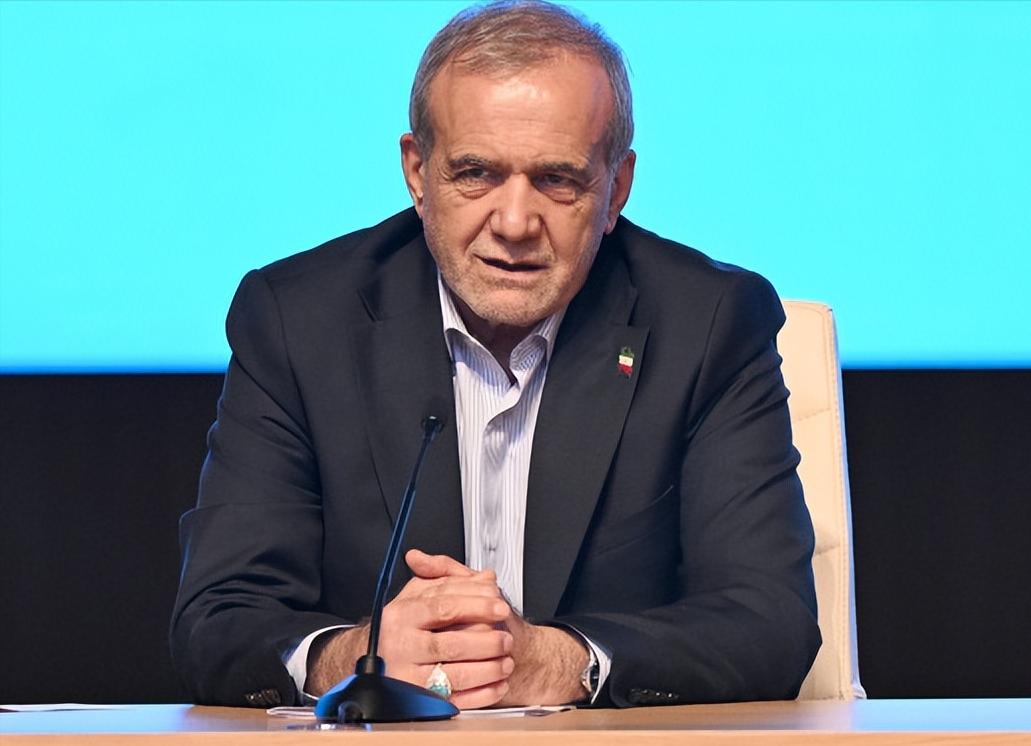 突发消息！伊朗宣布发起第18轮打击、总统发表重要声明。
 
 
刚刚，伊朗革命卫