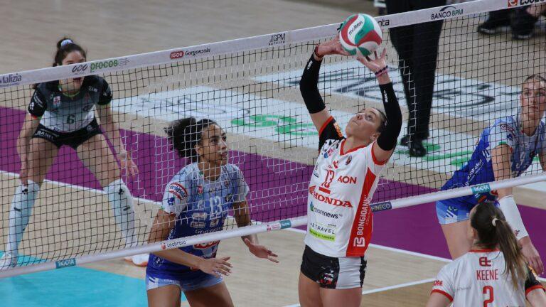 诺瓦拉送温暖 同胞库内奥重返保级行列

意媒：库内奥上演奇迹，在伊戈尔战胜诺瓦拉