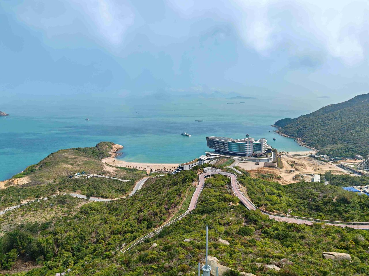 我的今日状态：💰期待暴富
我这里的天气：☀️晴天