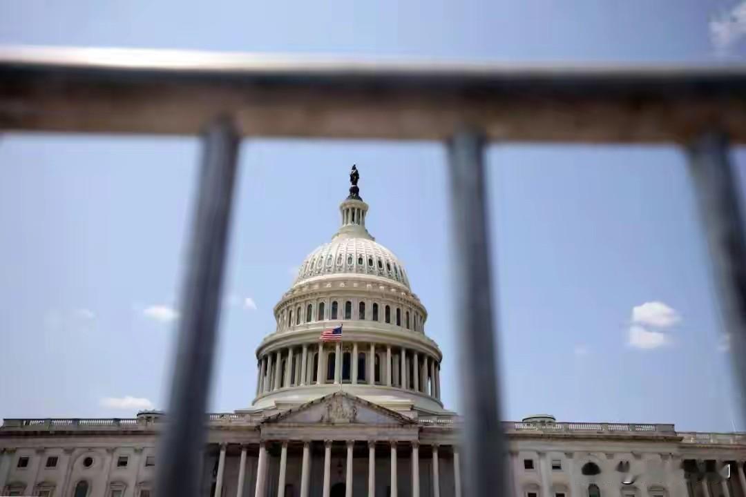美国联邦政府有望结束旷日持久的停摆状态，重新“开门营业”，美国参议院最先通过了相