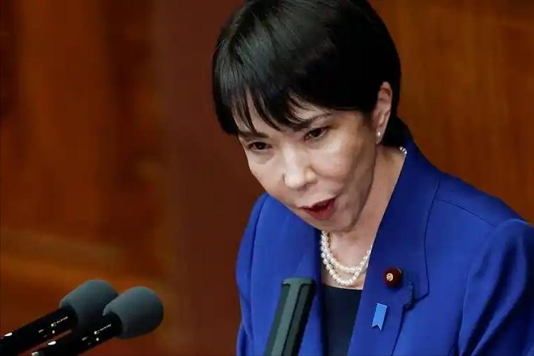 主子都已经服软了，狗还在狂吠！“忠诚”的日本一边限价一边喊缺油，俄罗斯直接点名：