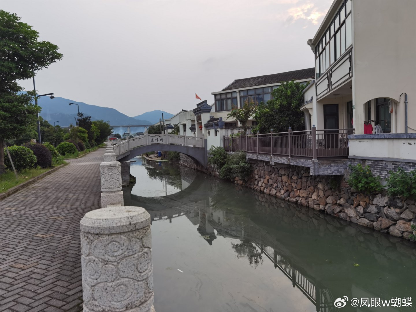 情绪价值是一段关系的核心小桥流水，有没有江南水乡的感觉？ 
