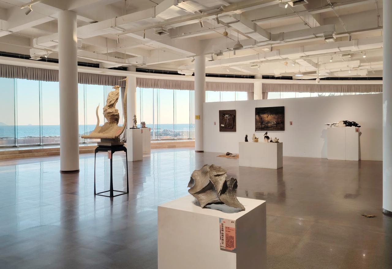 2026年“春潮-青岛雕塑双年展”布展完毕，1月10日，期待您的光临。
中国城市