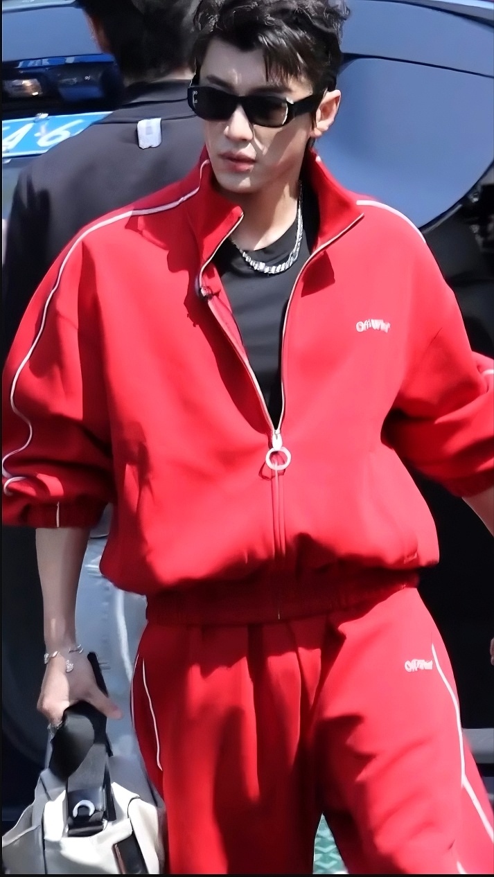 帅到失语…今天完全rap star 