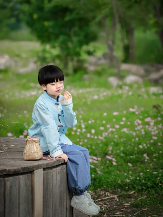 儿子穿汉服的样子太好看了🌿