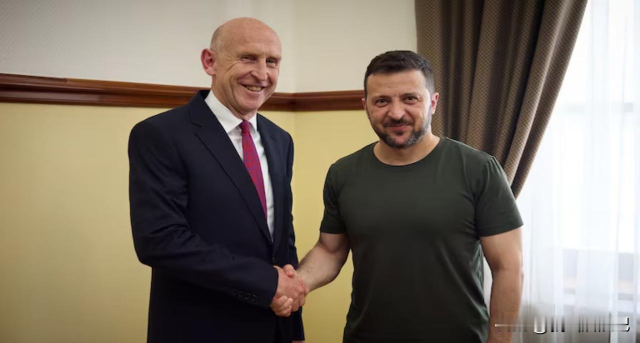 英国国防大臣约翰·希利表示，将会向乌克兰提供新一批关键防空援助。此次援助包含10