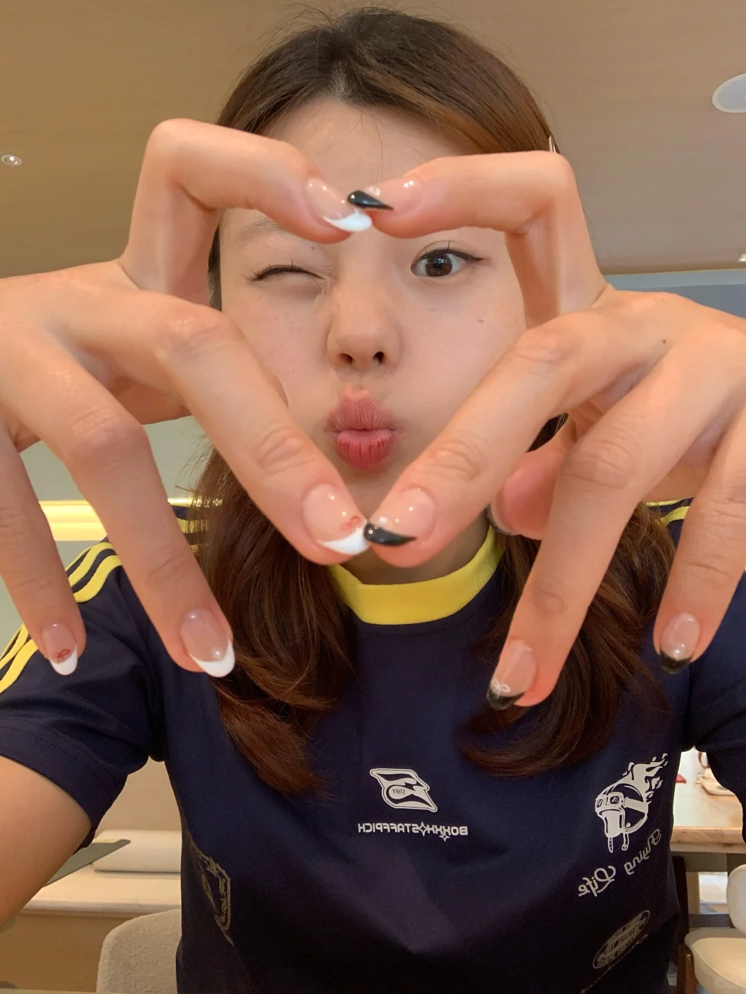 法式美甲我好喜欢！