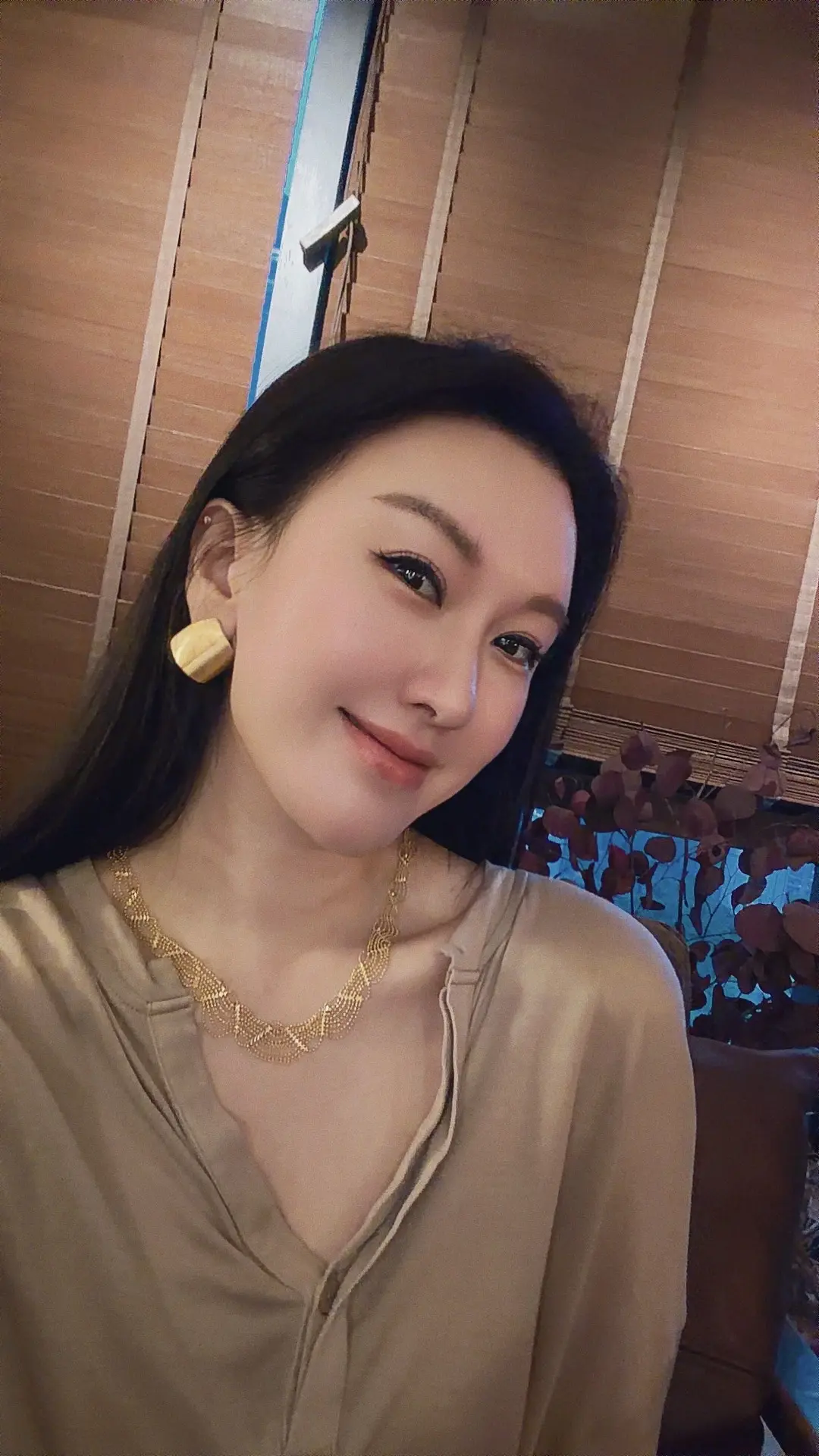 听说喝茶的女人都很美，美女请进来