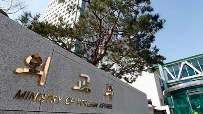 据共同社报道，日本领土问题担当大臣赤间二郎今天（11月18日）称日韩争议岛屿“竹