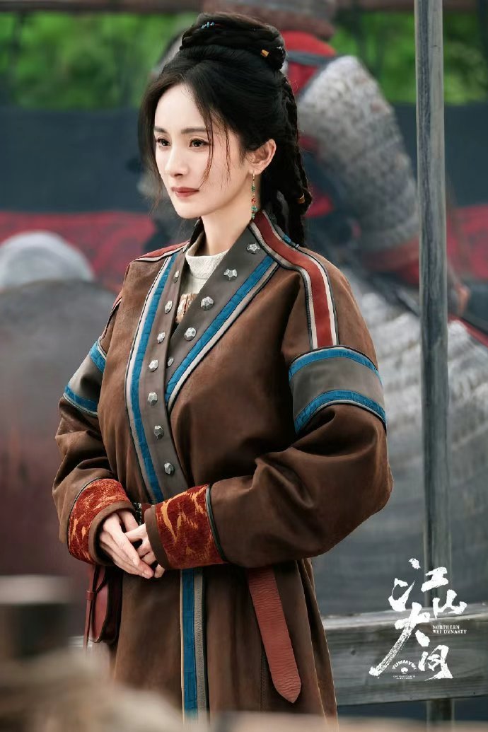 杨幂荆钗布裙难掩国色杨幂冯湮儿粗布麻衣素美感 杨幂荆钗布裙难掩国色，杨幂冯湮儿粗