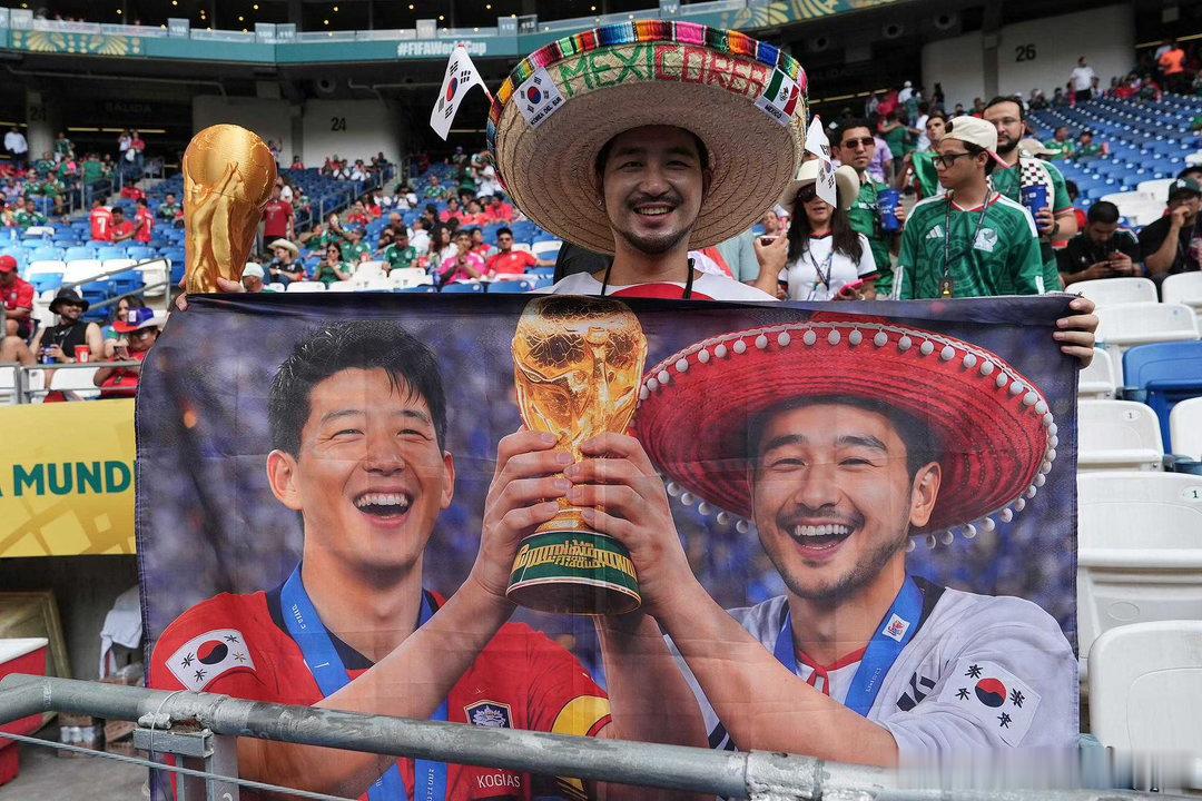 如何看待韩国人为足球破防拥有孙兴慜、金玟哉的韩国“黄金一代”世界杯小组出局，球迷
