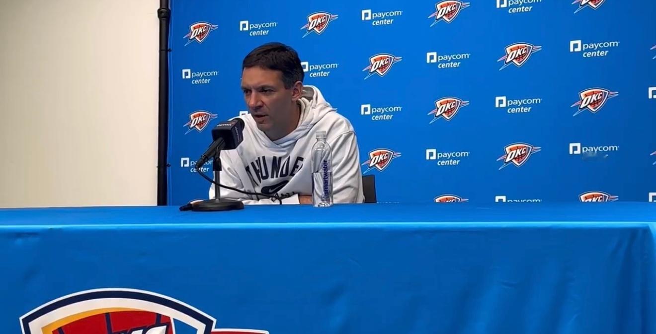 “他们总能制造杀机。”雷霆主帅戴格诺特赛前表示，雷霆队必须锁死东契奇和里夫斯的进