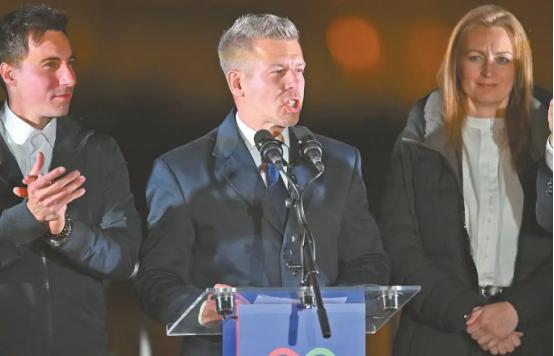 4月12号匈牙利国会选举的结果一公布，不光匈牙利国内讨论一番，整个欧洲都跟着沸腾