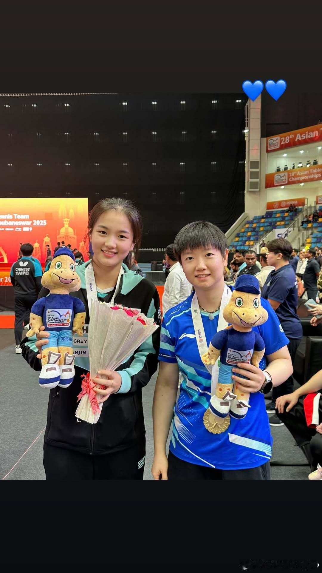 金娜英和孙颖莎合影💙💙 ​​​