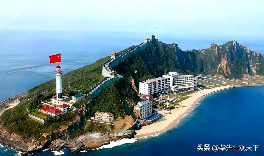 钓鱼岛上的灯塔，为什么中日闹得再凶我们也不拆?一旦拆了那座塔，或等于亲手点燃了中