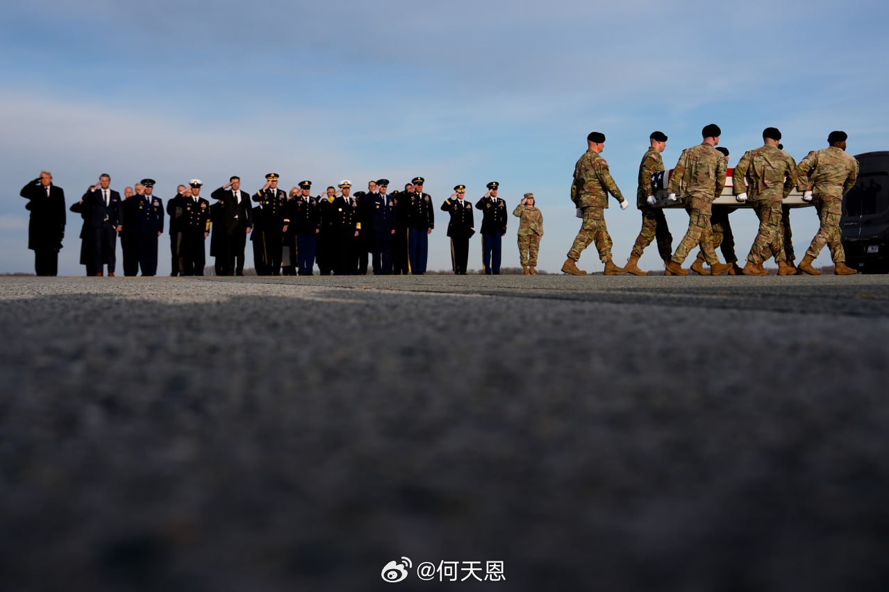 一些美国军人反映自身压力增大、感到沮丧和失望情绪愈发严重。越来越多的人考虑离开军